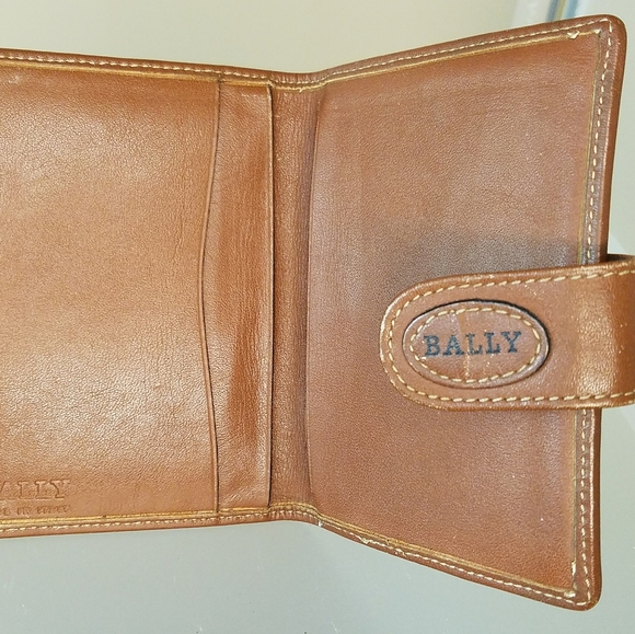 *Fixed Price* Bally Passport Holder Card Holder - Picture 3 of 5